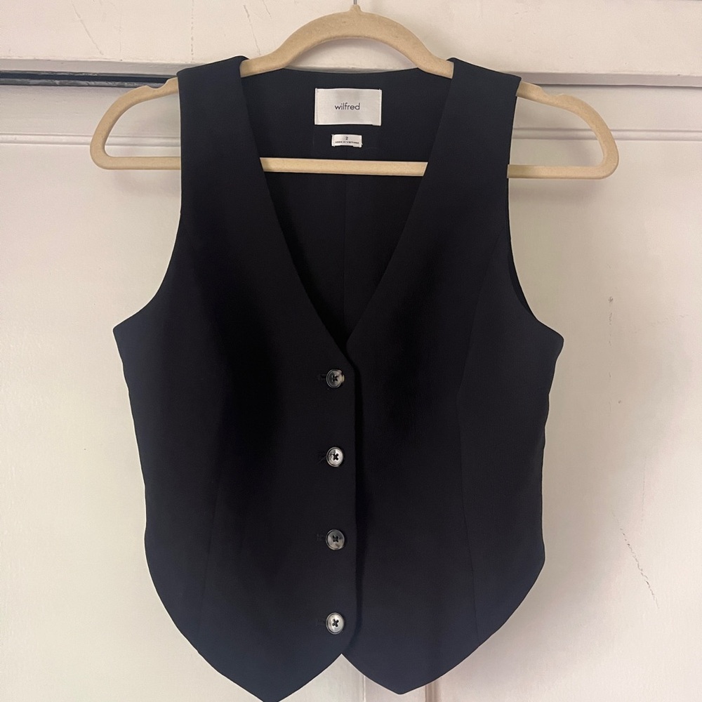 Wilfred Black Tailored Button Vest